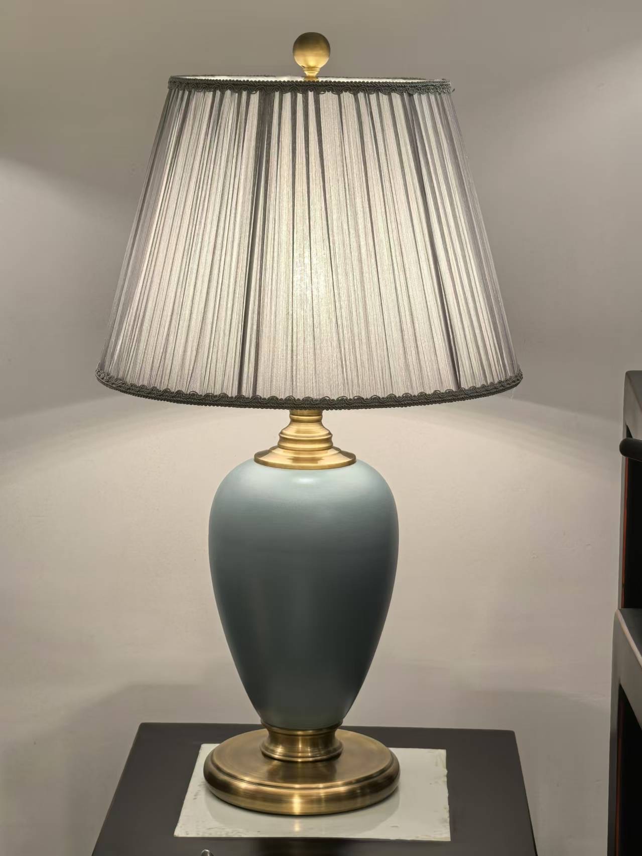 Đèn ngủ để bàn 7000