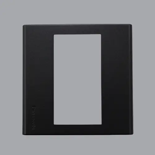 Mặt vuông 3 thiết bị dòng Wide-Hotel Panasonic WEB7813