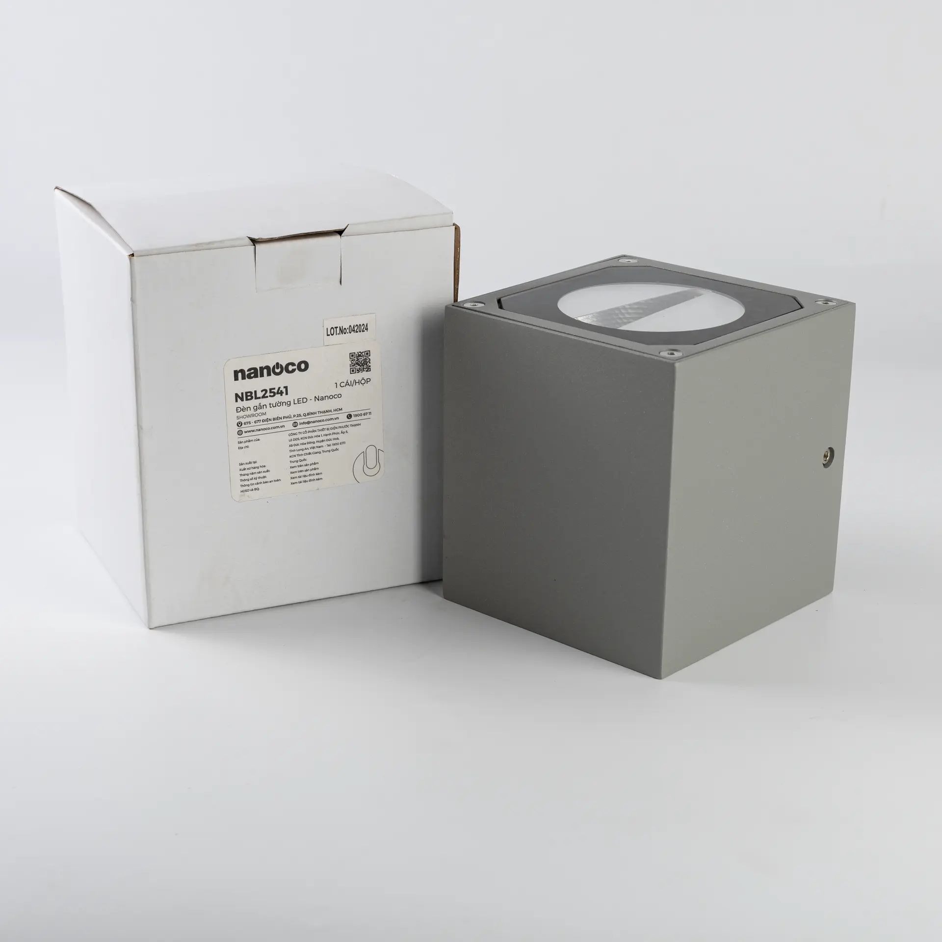 Đèn gắn tường IP54 Nanoco