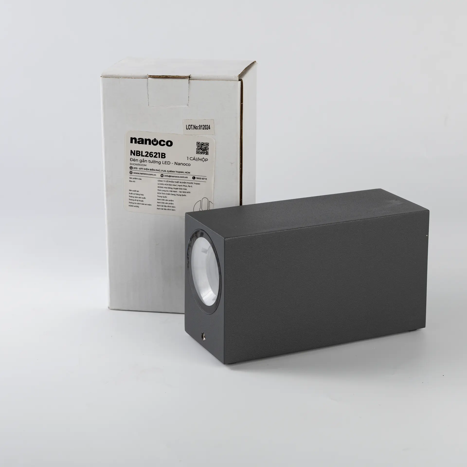 Đèn gắn tường IP54 Nanoco NBL2621